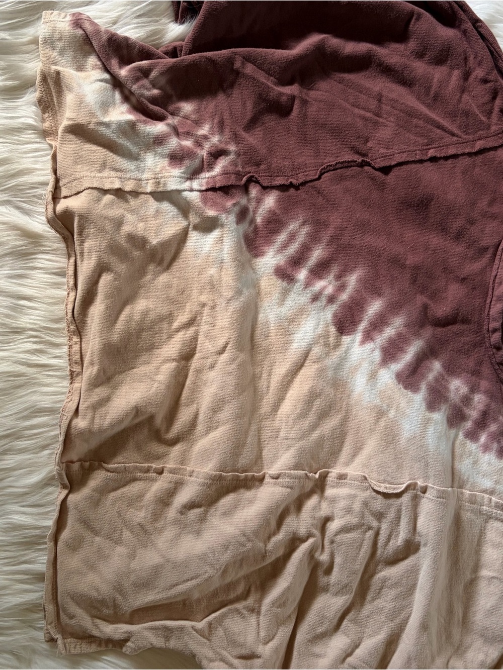 Pink Lily Diagonal Tie-Dye Crewneck Sweatshirt in Pink - Picture 7 of 7